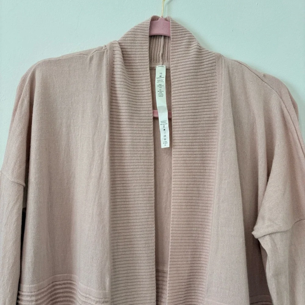 Lululemon Sit In Lotus Wrap Pink Bliss Sz 10 EUC - Picture 3 of 11